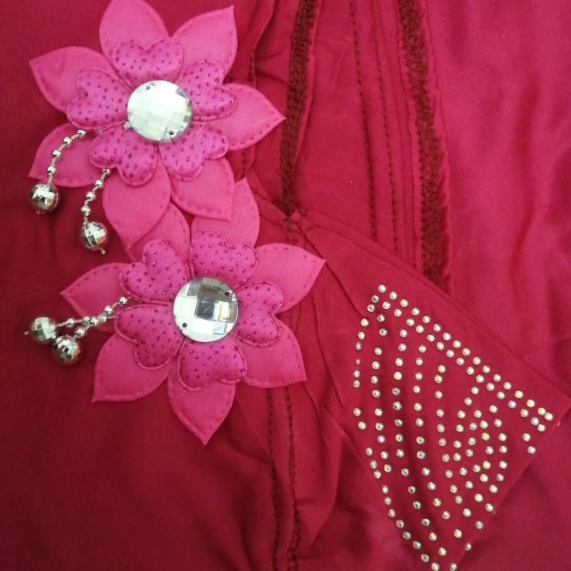 Double flower Maqna hijab with stone