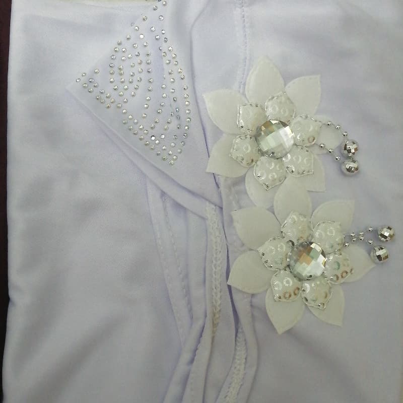 Double flower Maqna hijab with stone