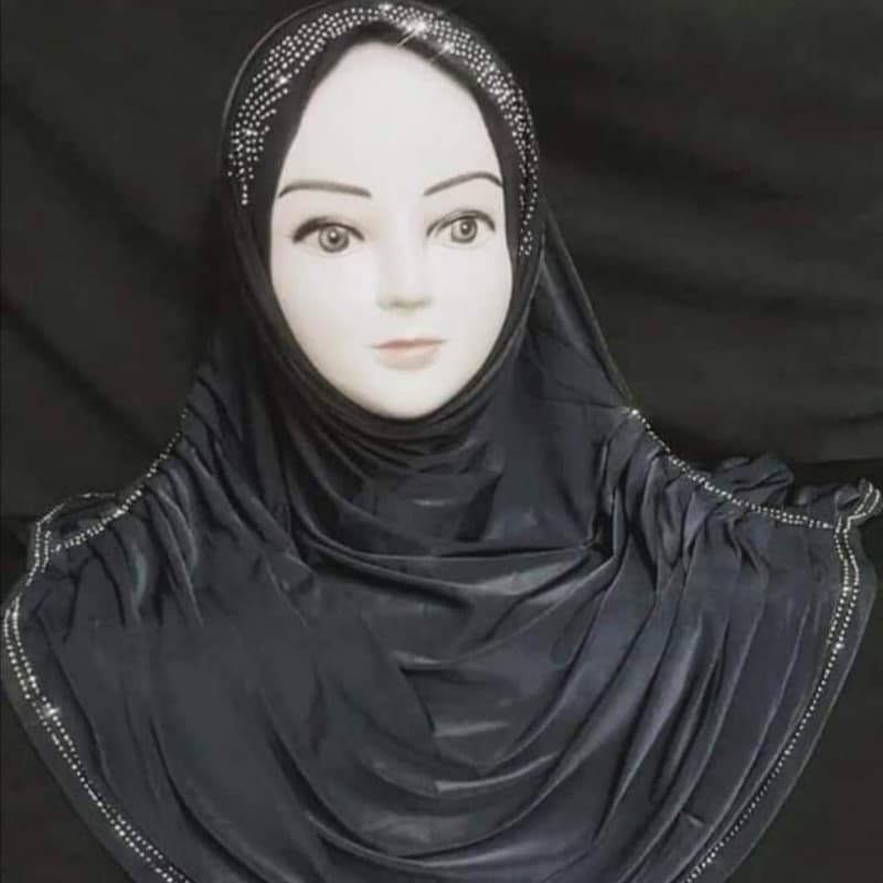 Maqna hijab with beautiful stone