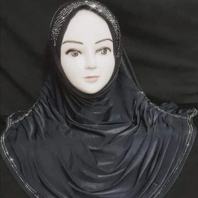 Maqna hijab with beautiful stone